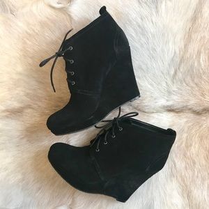Jessica Simpson Black Oiled Suede Wedges